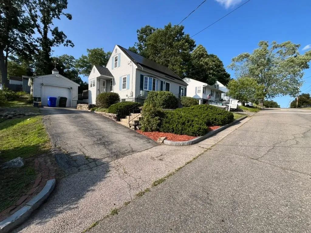 354 Seames Drive Manchester NH 03103