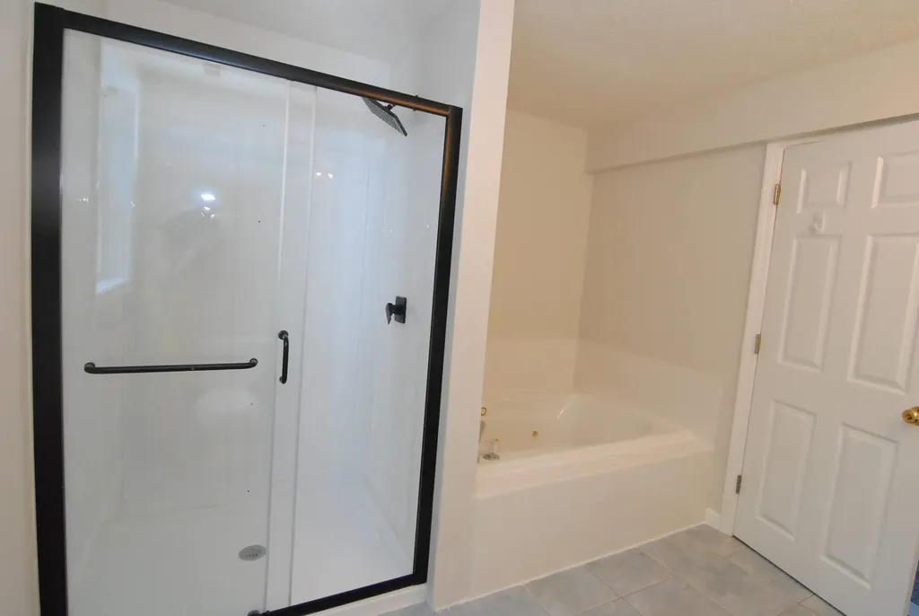 68 Georgetown Drive Nashua NH 03062