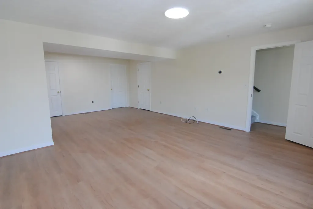 68 Georgetown Drive Nashua NH 03062