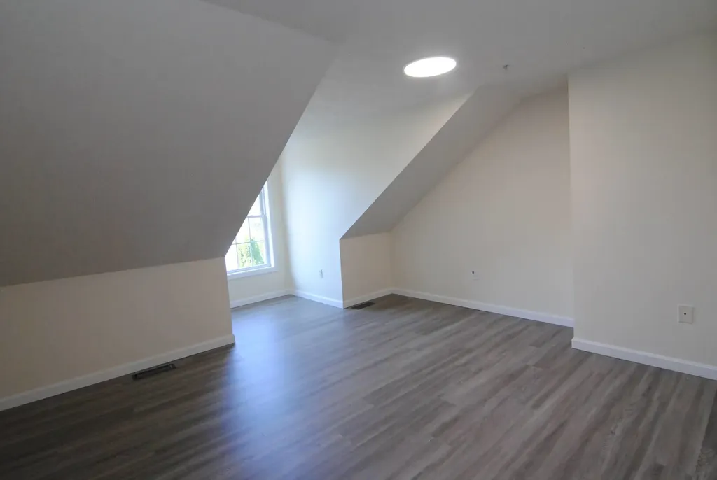 68 Georgetown Drive Nashua NH 03062