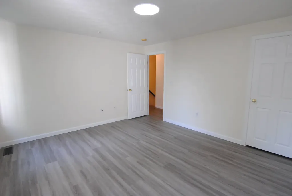 68 Georgetown Drive Nashua NH 03062