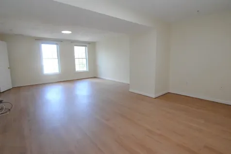 68 Georgetown Drive Nashua NH 03062