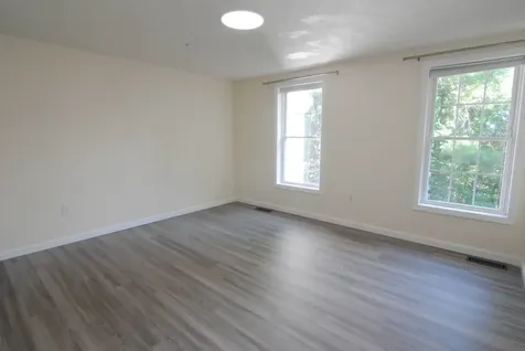 68 Georgetown Drive Nashua NH 03062
