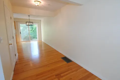 68 Georgetown Drive Nashua NH 03062