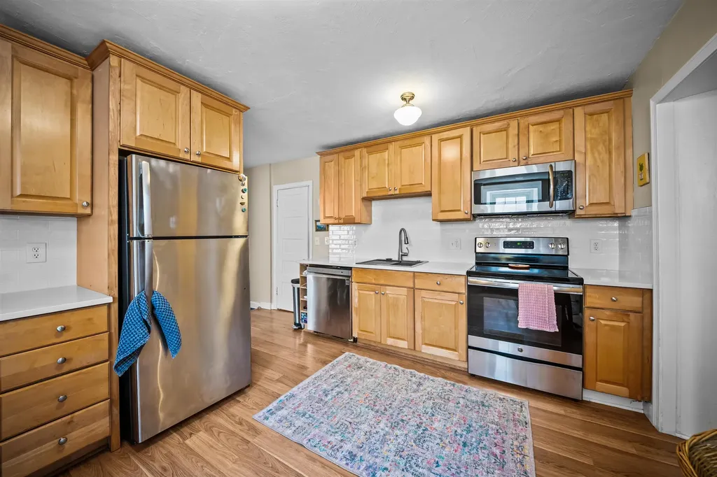 426 Second Street Rollinsford NH 03869