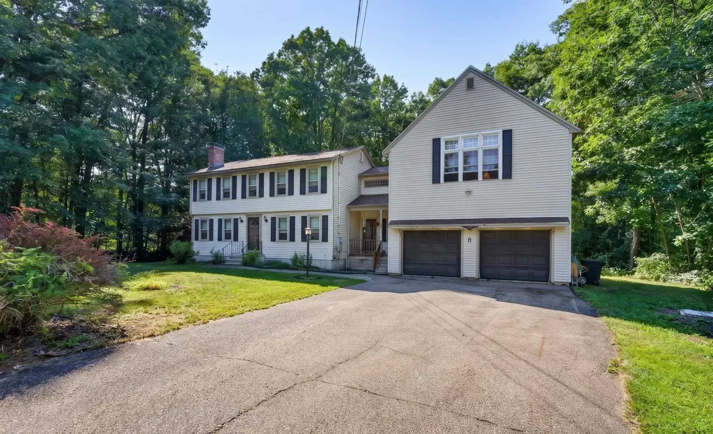 8 Raelynn Drive Derry NH 03038