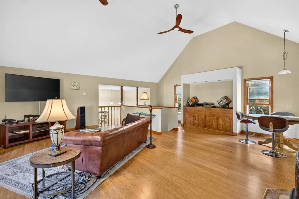 8 Raelynn Drive Derry NH 03038
