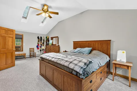 8 Raelynn Drive Derry NH 03038