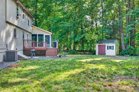 8 Raelynn Drive Derry NH 03038