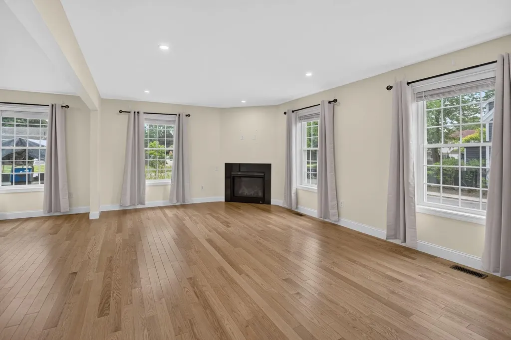 20 Ritter Street Nashua NH 03060