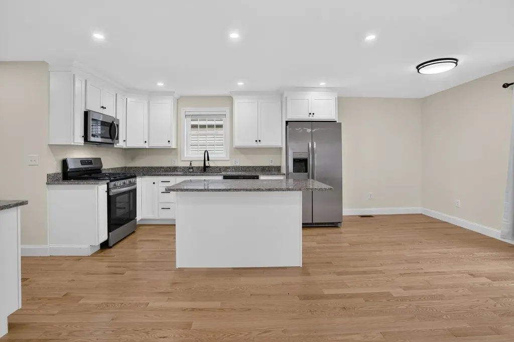 20 Ritter Street Nashua NH 03060