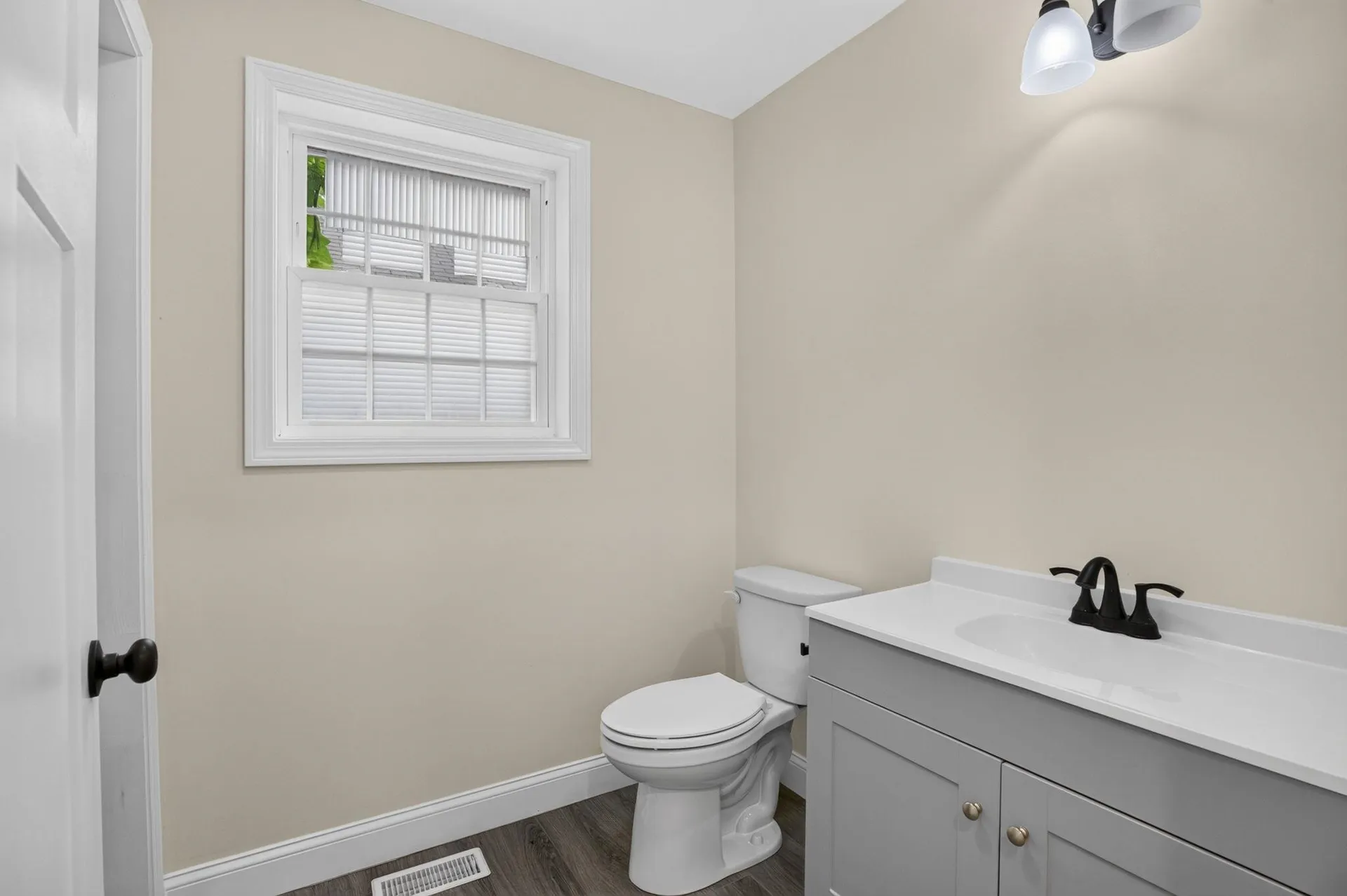 20 Ritter Street Nashua NH 03060