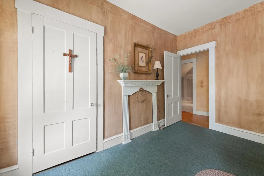 34 Pearl Street Franklin NH 03235