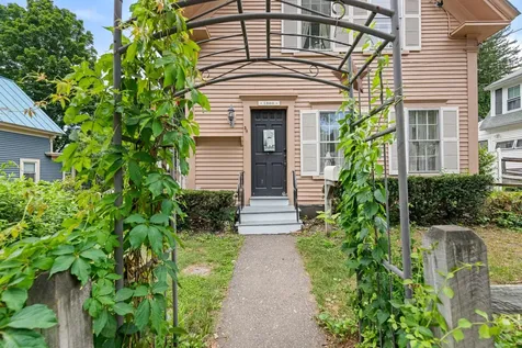 34 Pearl Street Franklin NH 03235