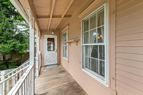 34 Pearl Street Franklin NH 03235