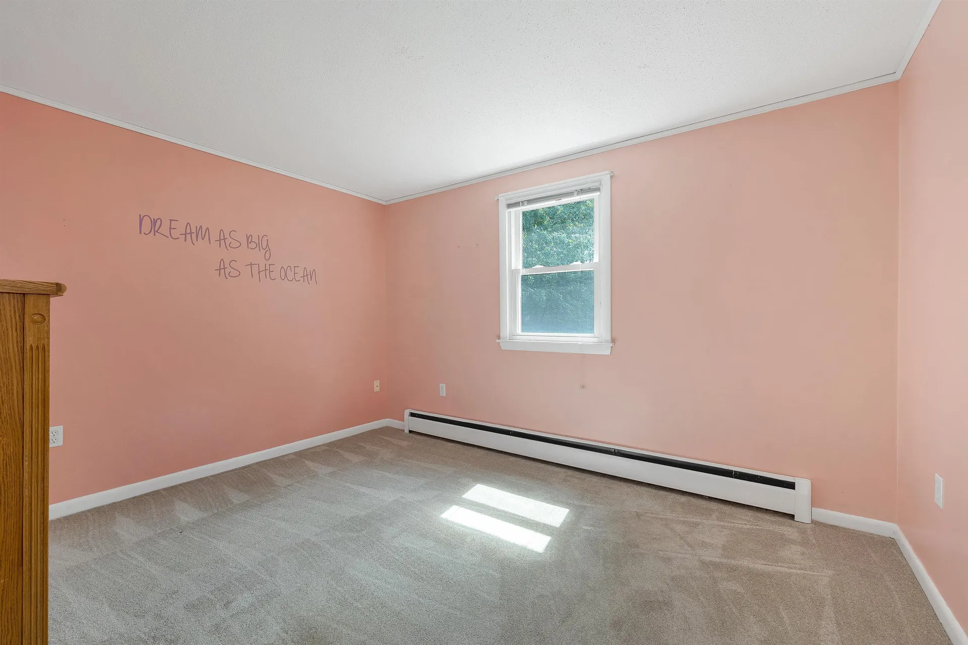 9 Bunker Hill Drive Londonderry NH 03053