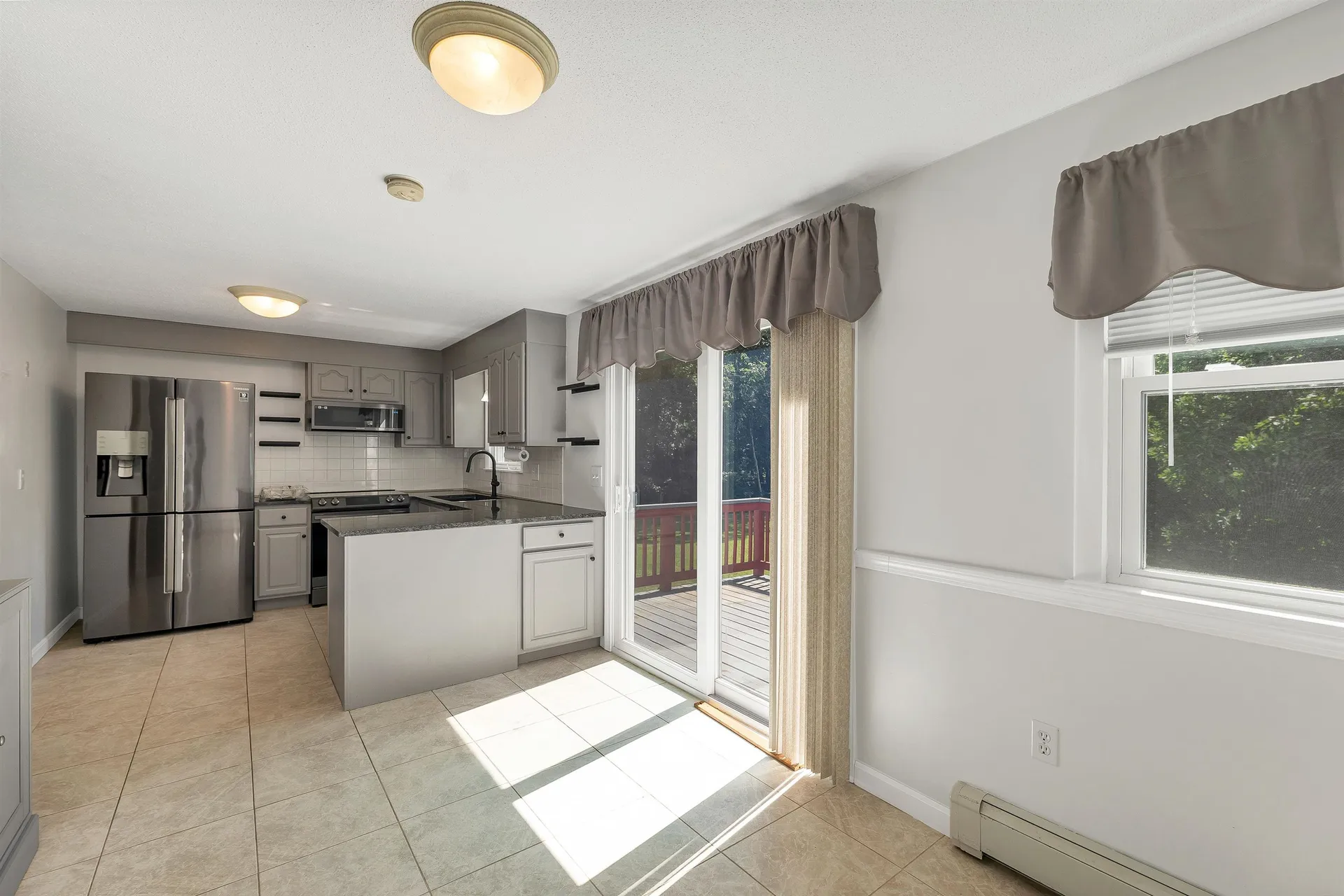 9 Bunker Hill Drive Londonderry NH 03053
