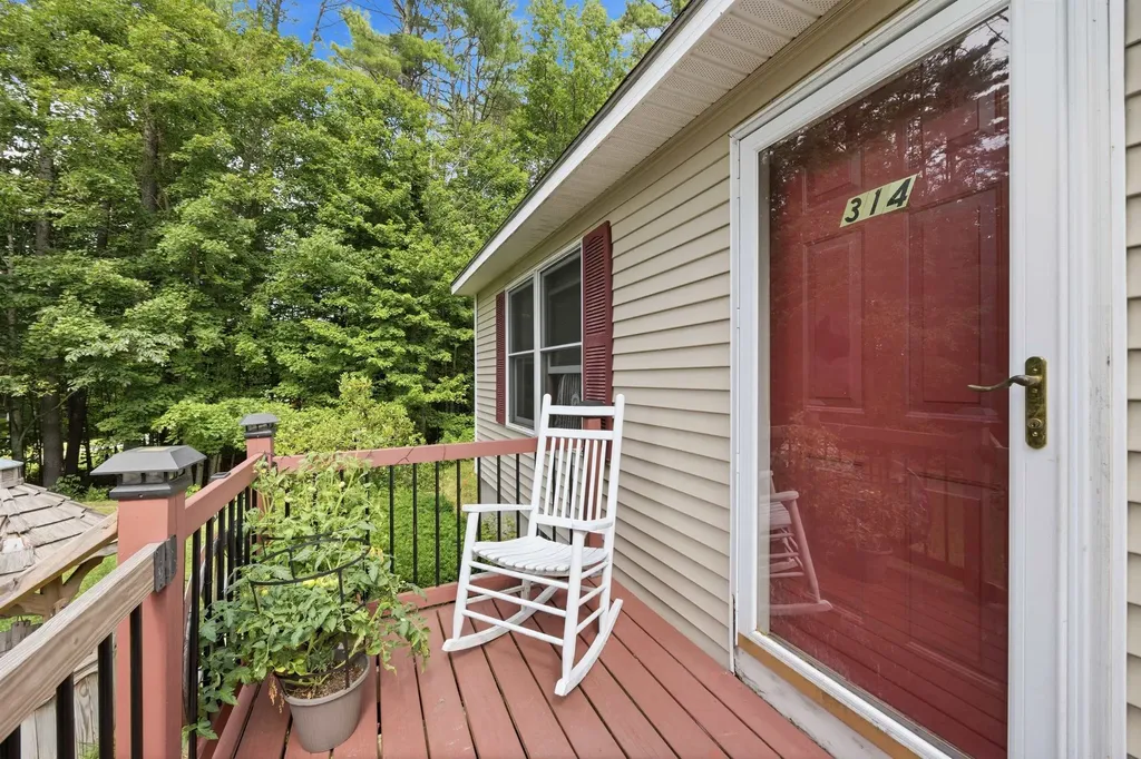 314 Old Bristol Road New Hampton NH 03256