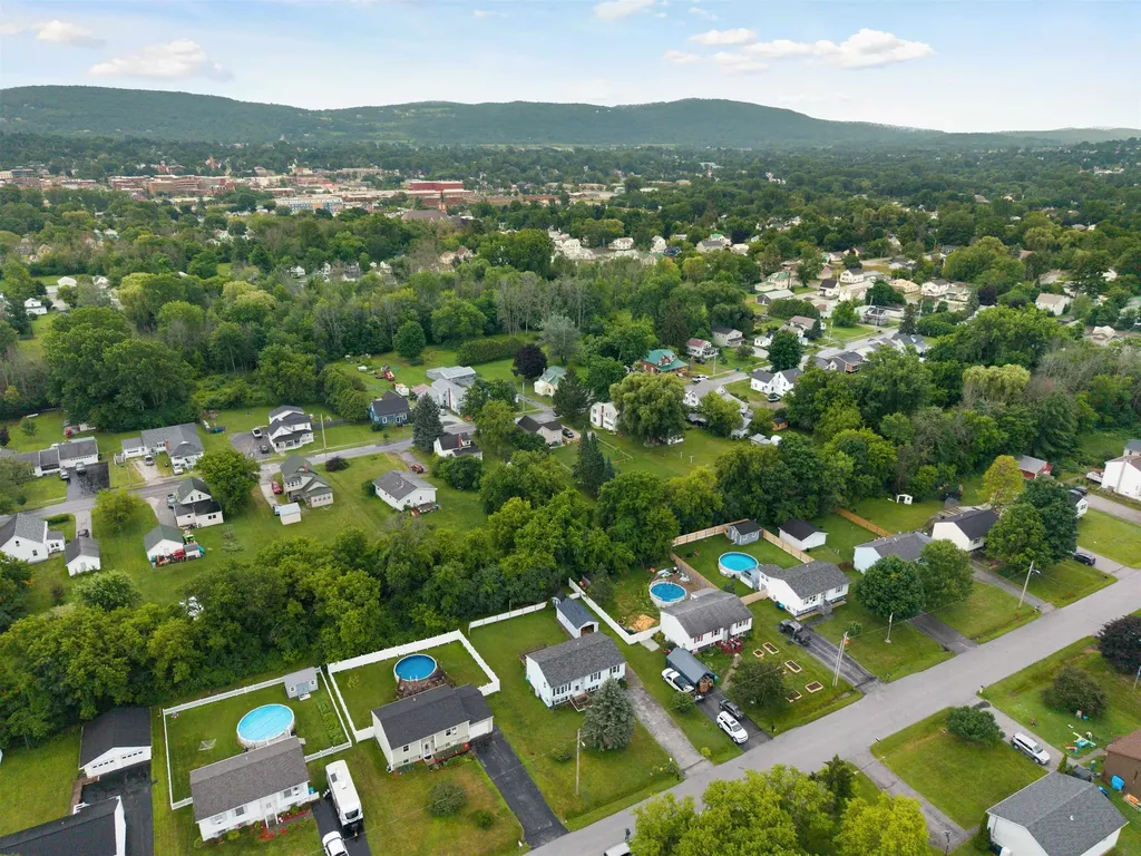 31 Adams Street St. Albans City VT 05478-2100