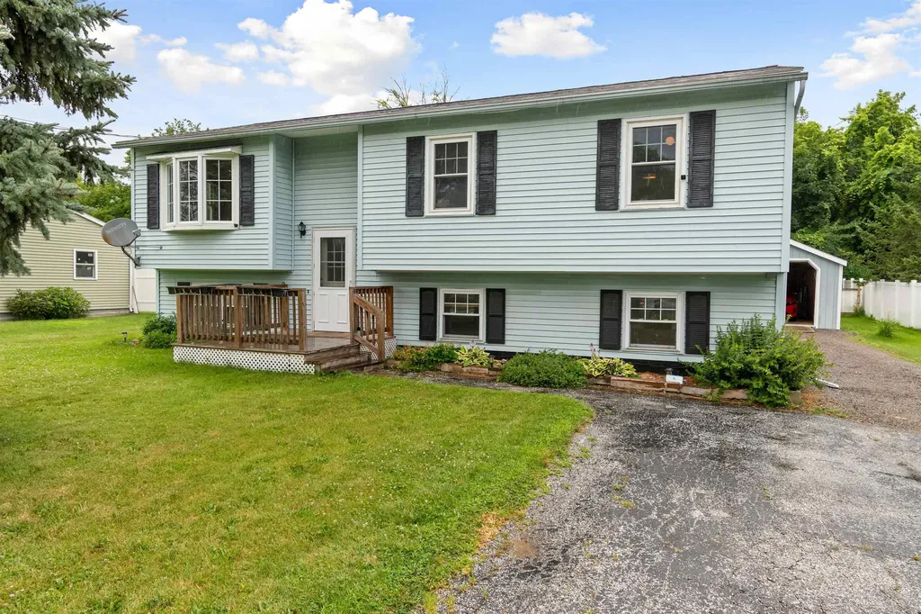 31 Adams Street St. Albans City VT 05478-2100