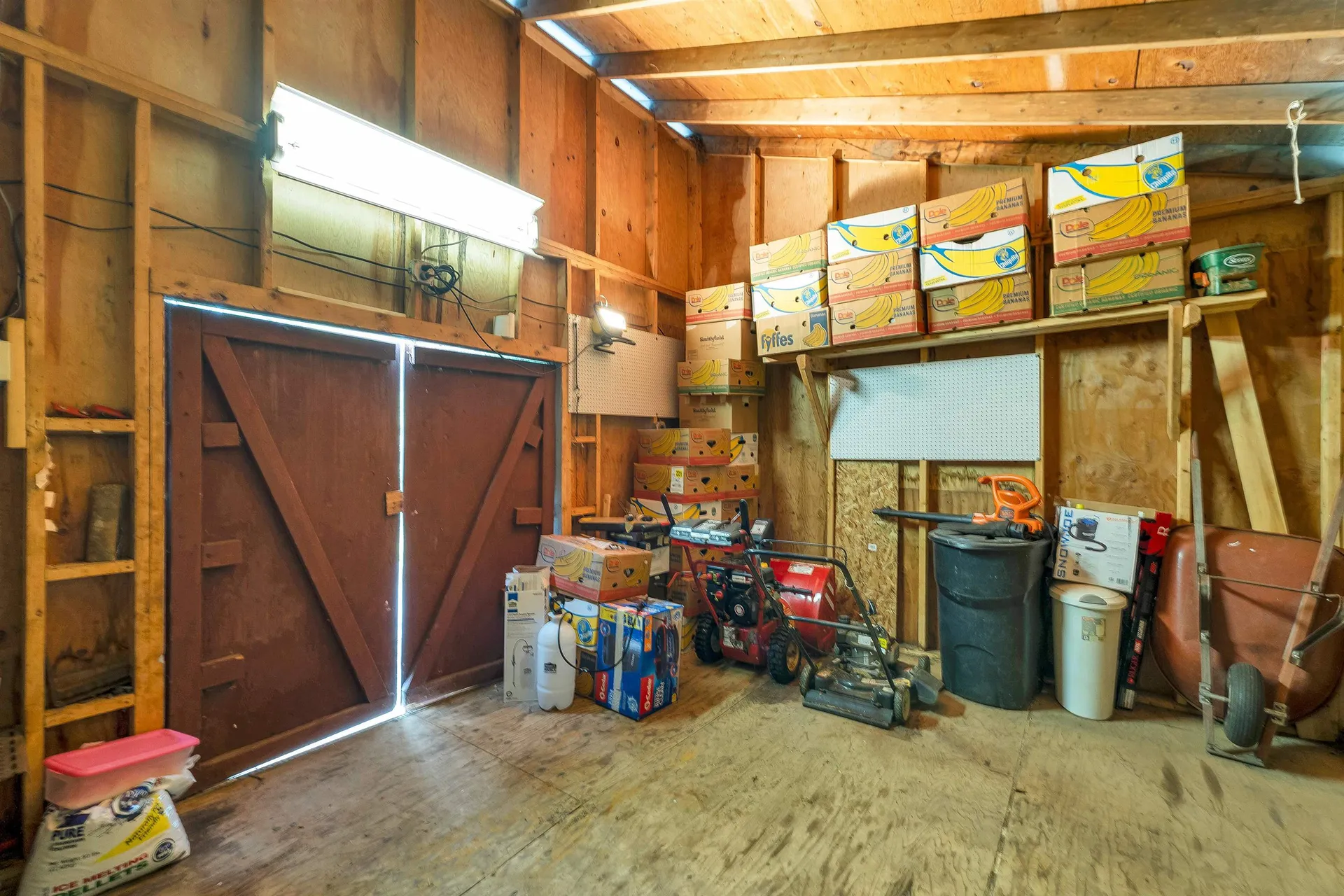 25 South Mayhew Turnpike Hebron NH 03241
