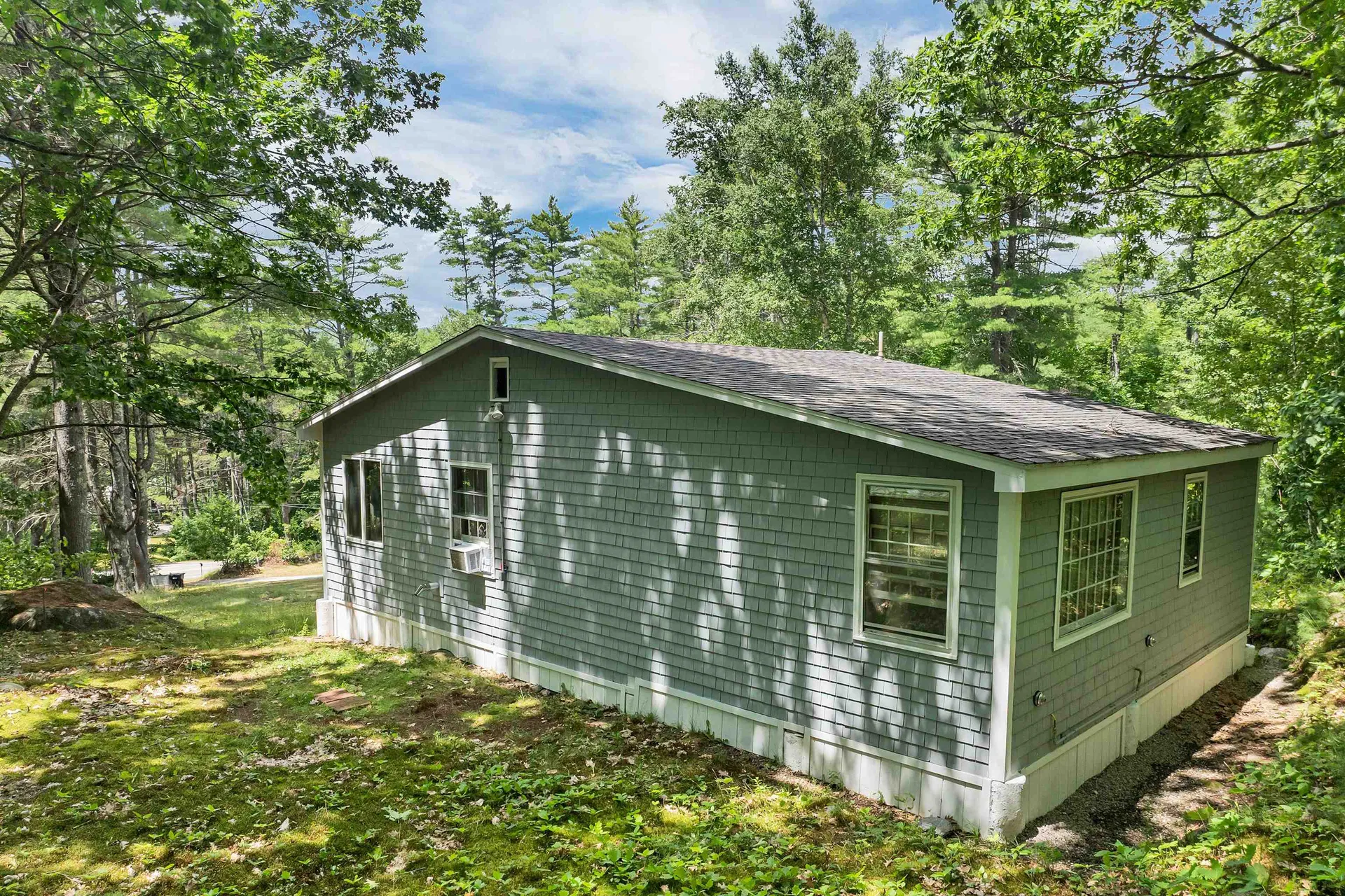 25 South Mayhew Turnpike Hebron NH 03241