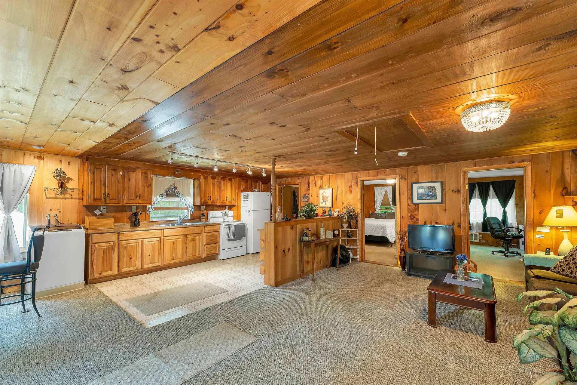 25 South Mayhew Turnpike Hebron NH 03241