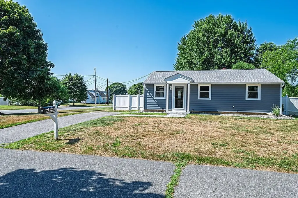 1 Eastmor Lane Hampton NH 03842