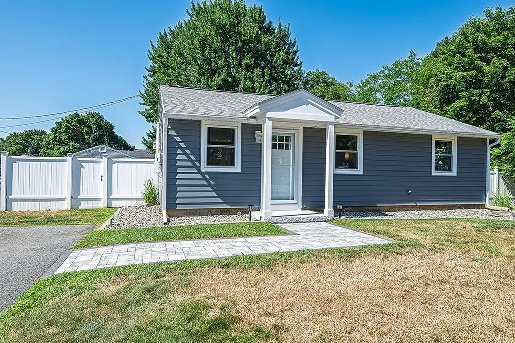 1 Eastmor Lane Hampton NH 03842