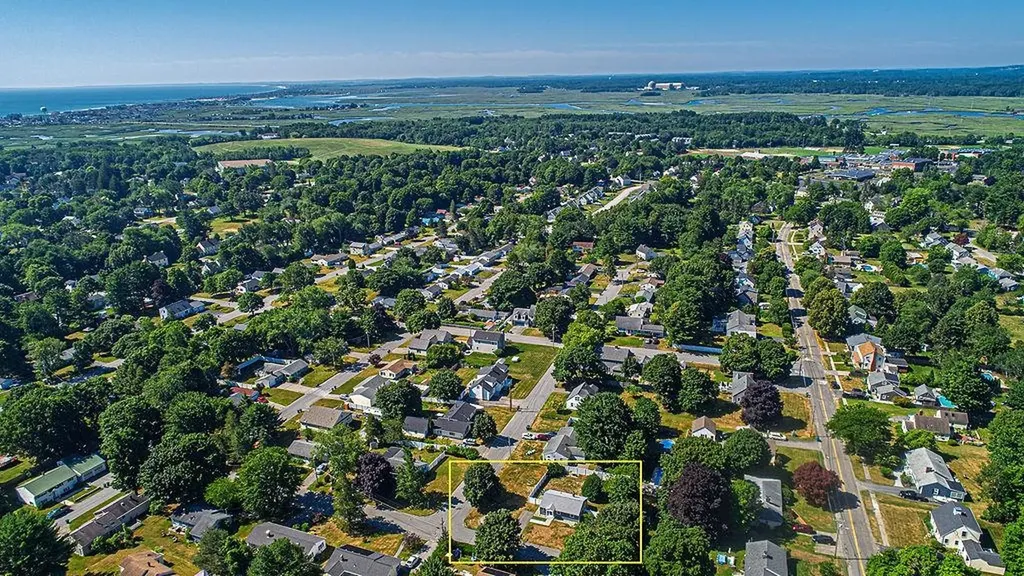 1 Eastmor Lane Hampton NH 03842