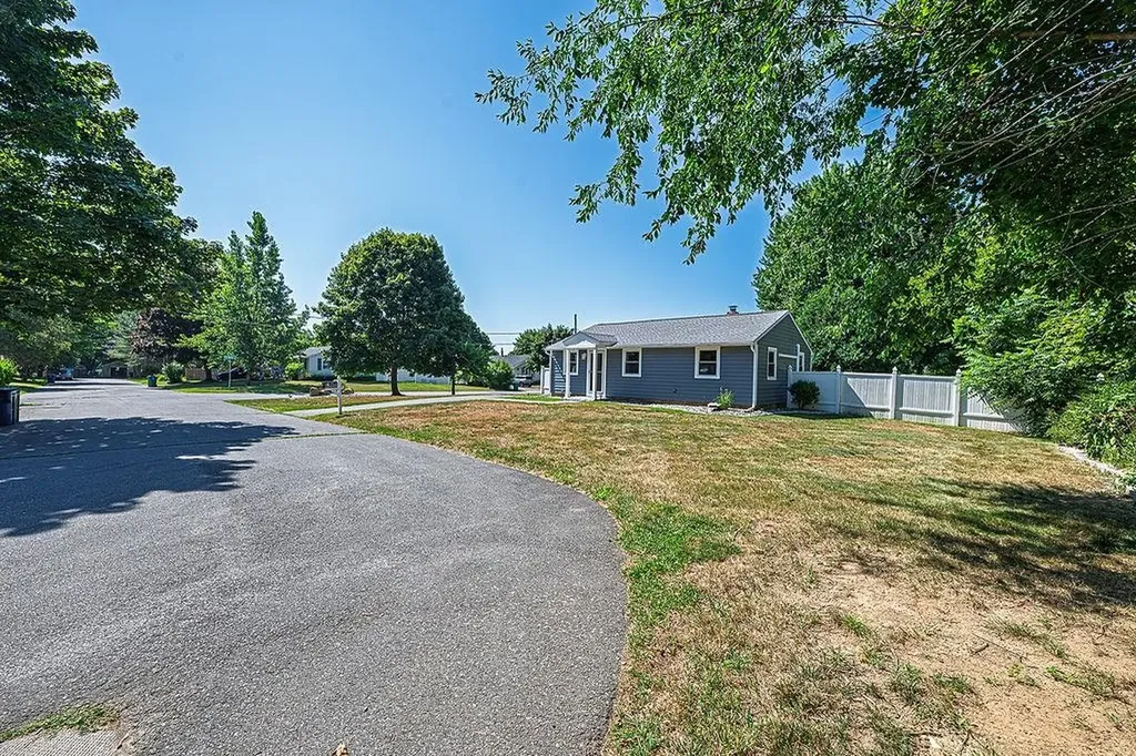 1 Eastmor Lane Hampton NH 03842