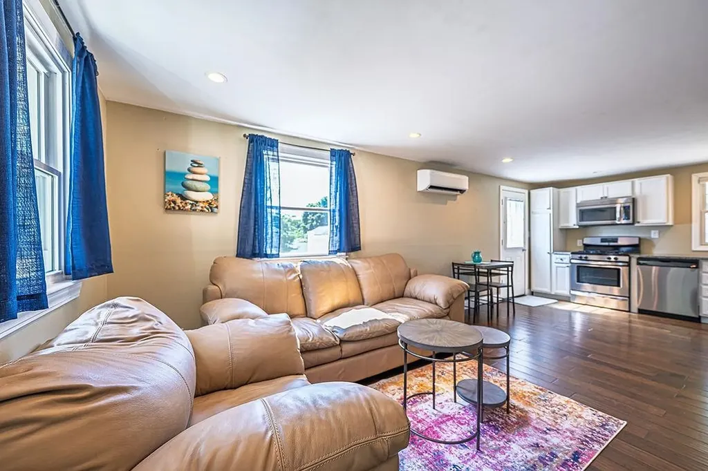 1 Eastmor Lane Hampton NH 03842