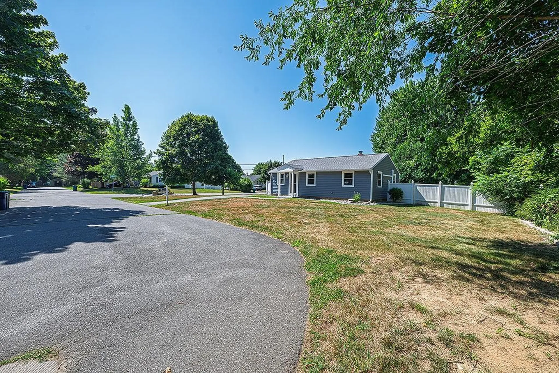 1 Eastmor Lane Hampton NH 03842