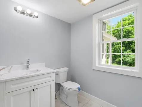 164 Main Street Westford MA 01886