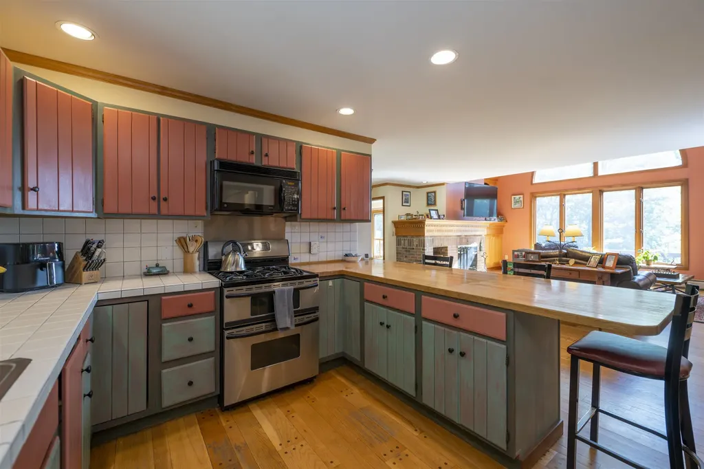 438 Redfield Proctor Road Hartford VT 05059