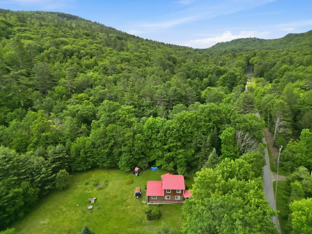 507 North Skinny Ridge Road Littleton NH 03561