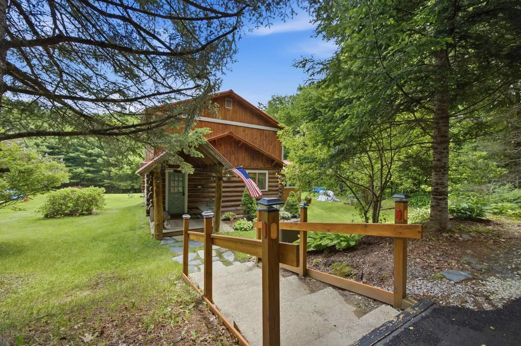 507 North Skinny Ridge Road Littleton NH 03561