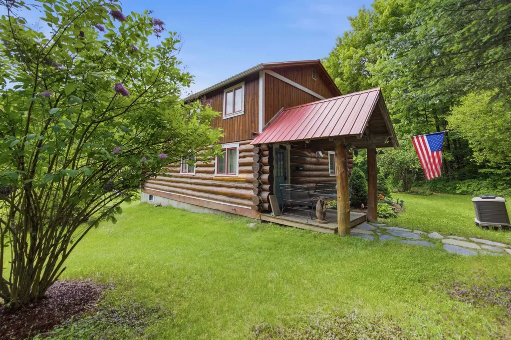 507 North Skinny Ridge Road Littleton NH 03561