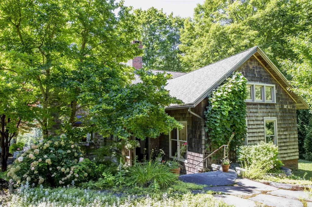 51 Dusty Ridge Road Putney VT 05346