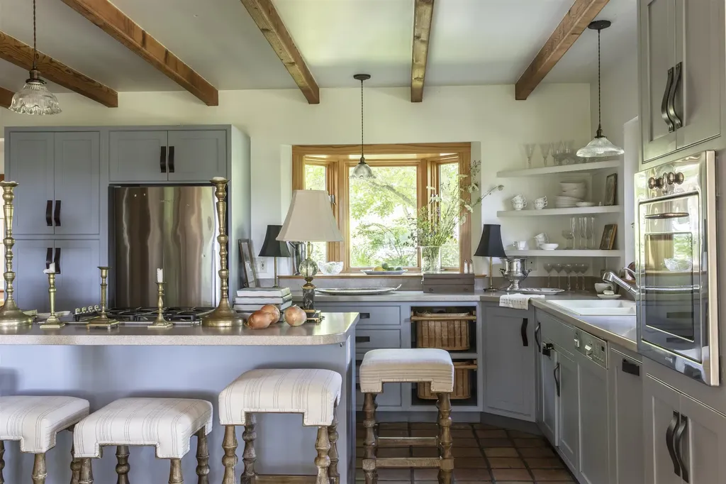 51 Dusty Ridge Road Putney VT 05346