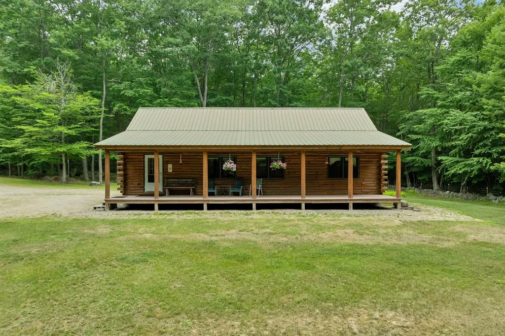 15 Neal Hill Road Tuftonboro NH 03816