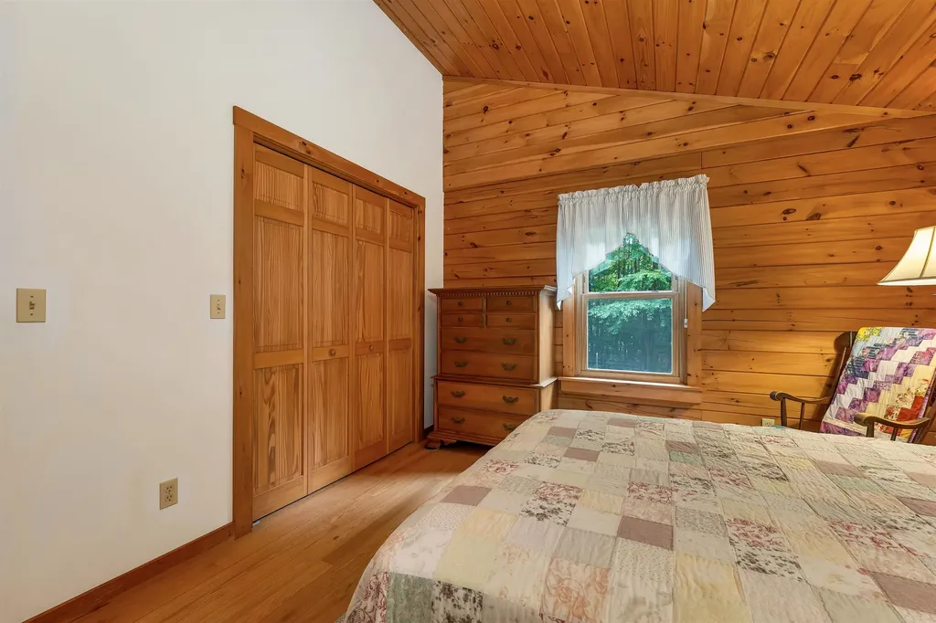 15 Neal Hill Road Wolfeboro NH 03894