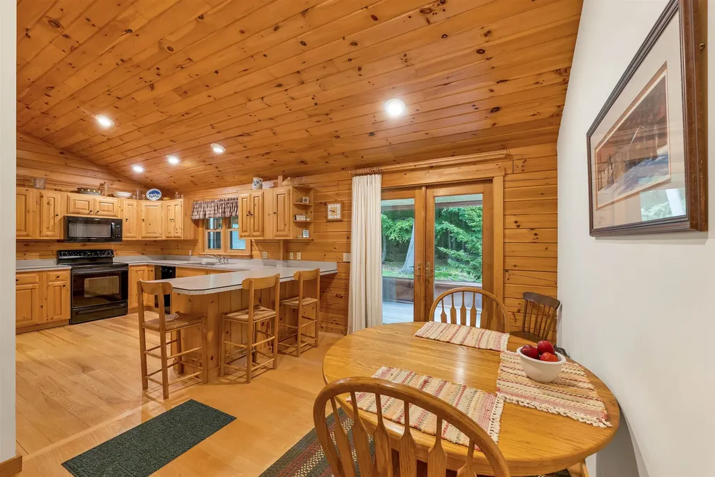 15 Neal Hill Road Tuftonboro NH 03816