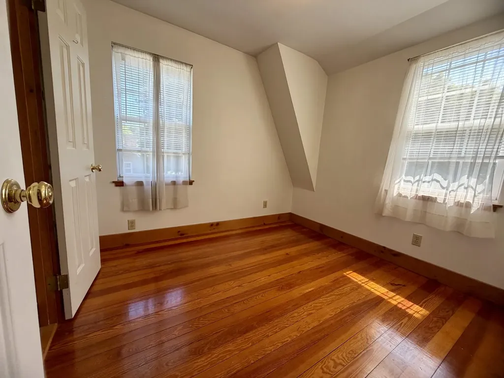 97 Concord Way Portsmouth NH 03801