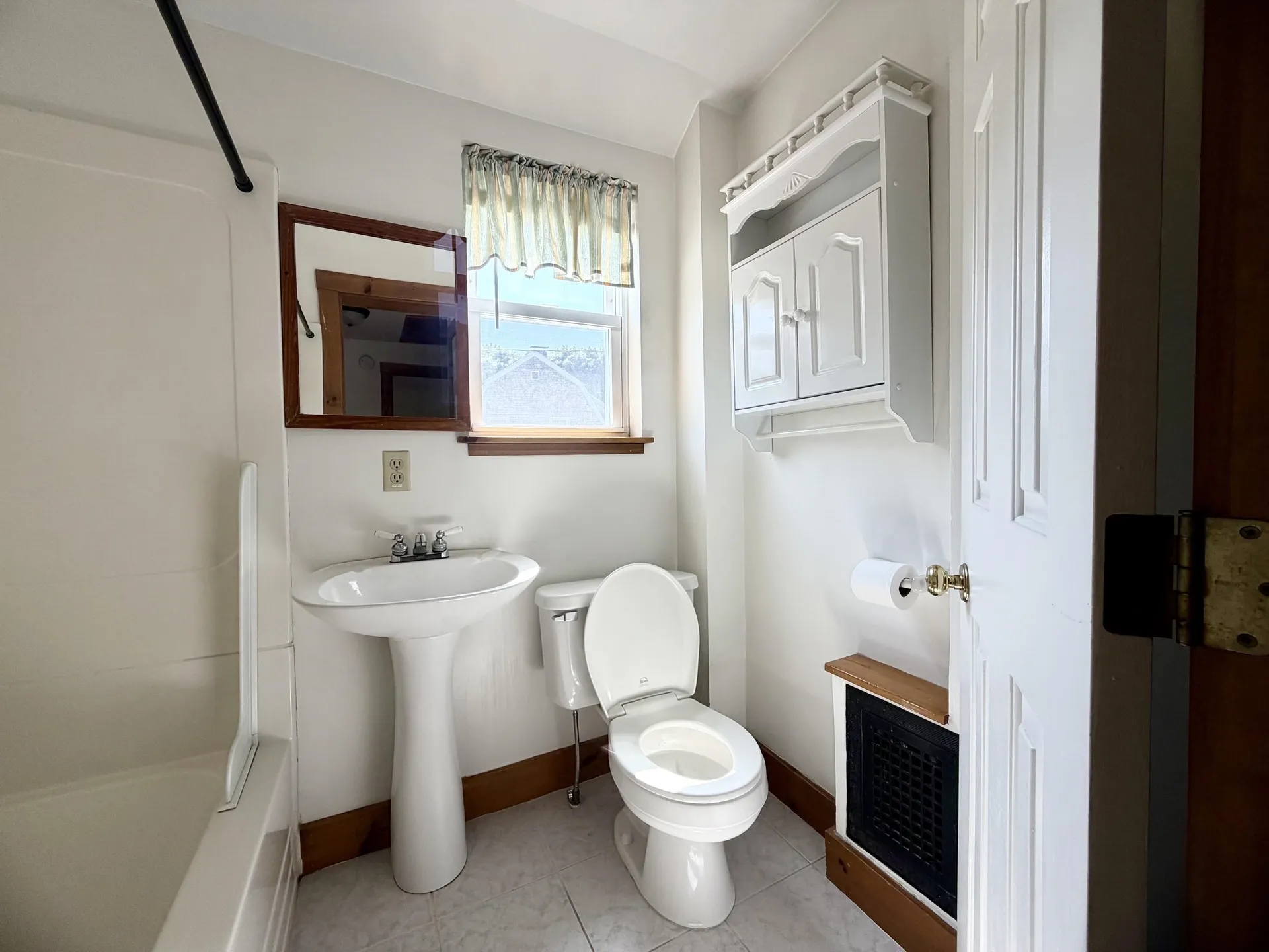 97 Concord Way Portsmouth NH 03801