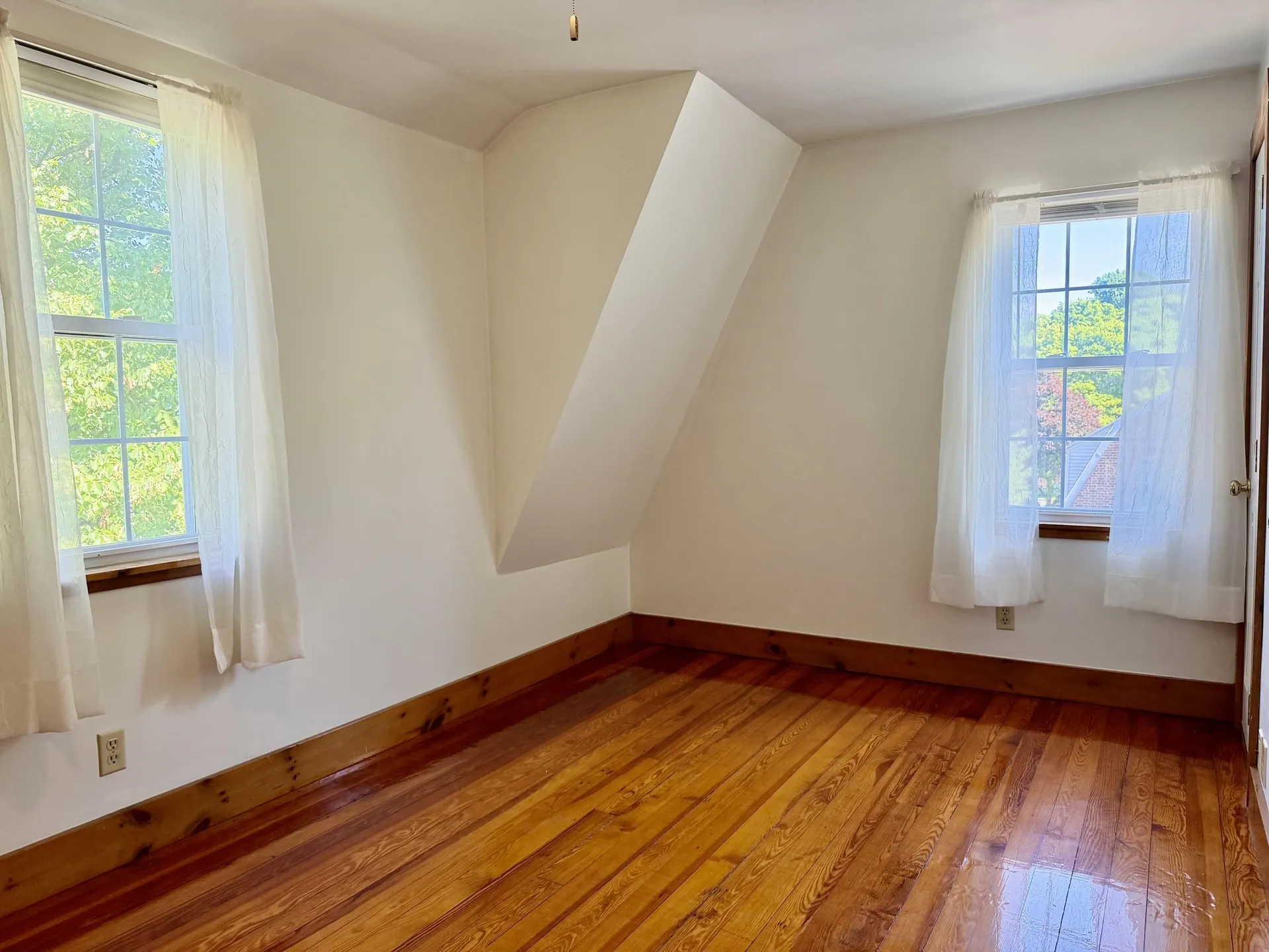 97 Concord Way Portsmouth NH 03801