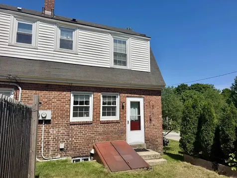 97 Concord Way Portsmouth NH 03801