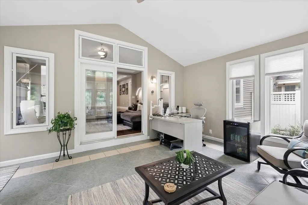 5 Pebble Beach Drive Bedford NH 03110