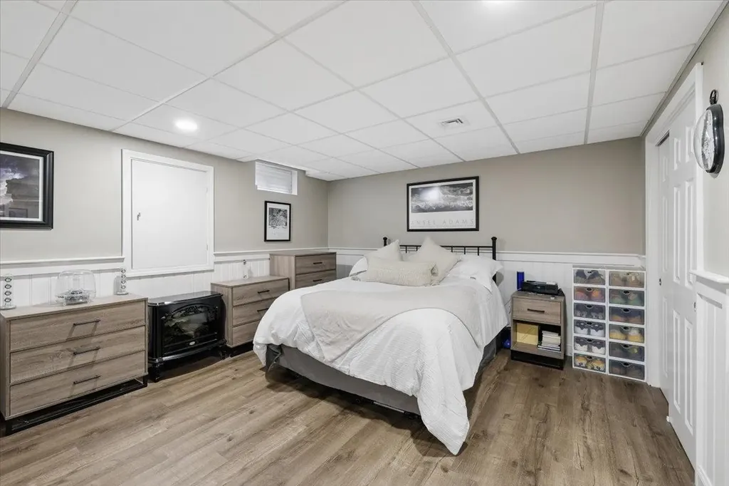 5 Pebble Beach Drive Bedford NH 03110
