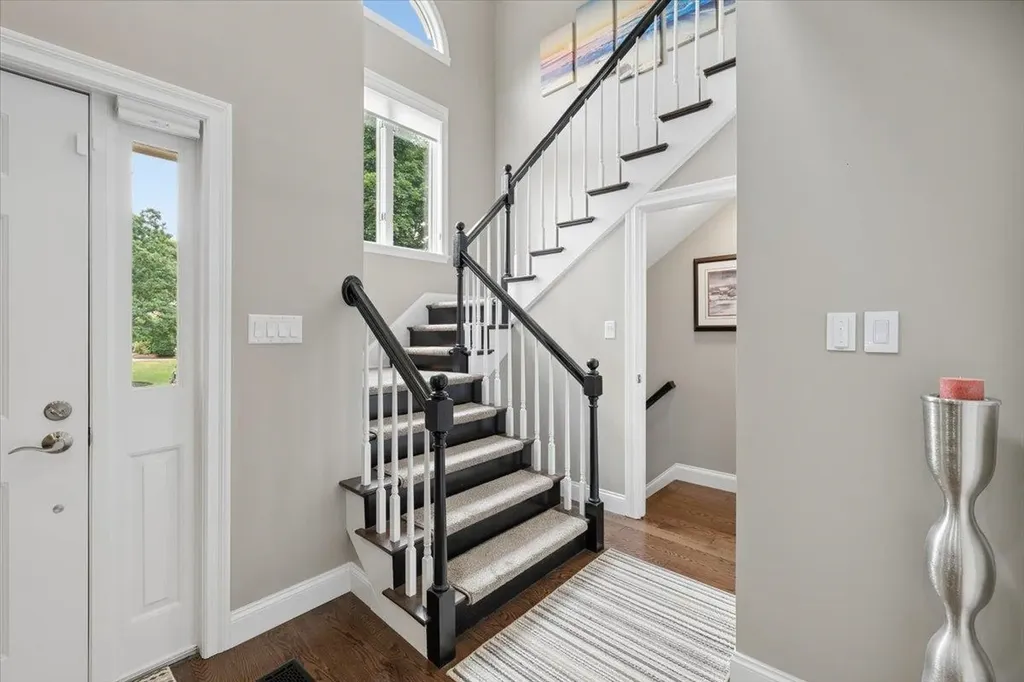 5 Pebble Beach Drive Bedford NH 03110